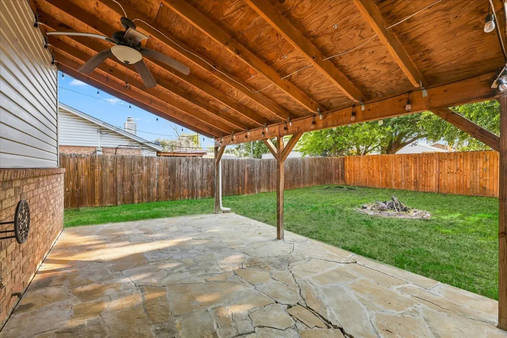 6008 Martha Drive Watauga, TX 76148