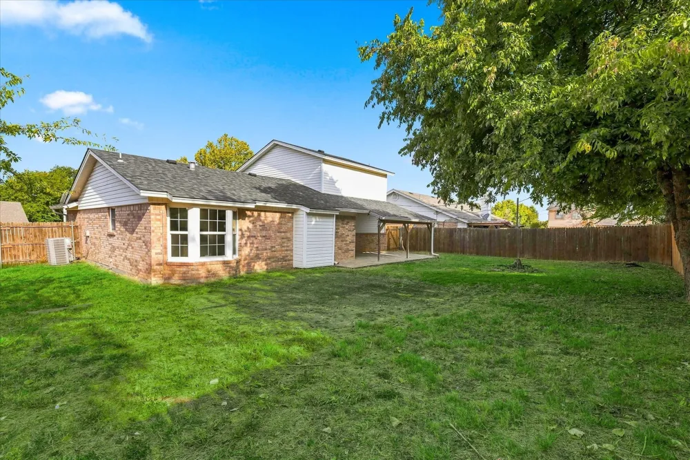 6008 Martha Drive Watauga, TX 76148