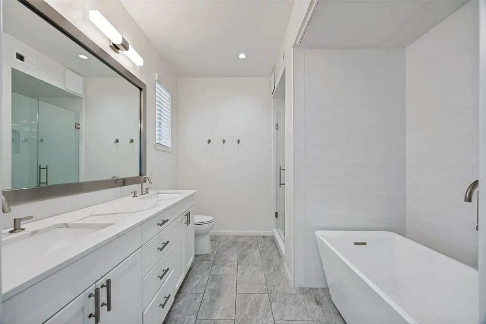 1852 Summit Avenue Dallas, TX 75206
