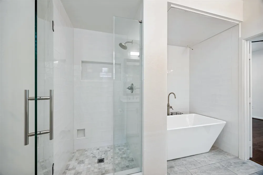 1852 Summit Avenue Dallas, TX 75206