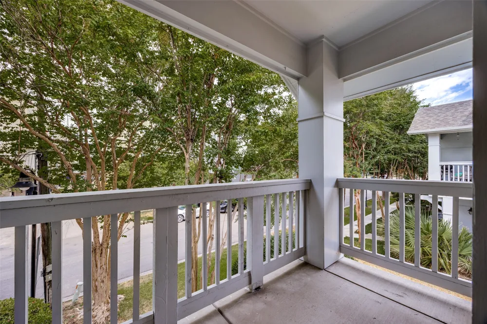 1852 Summit Avenue Dallas, TX 75206