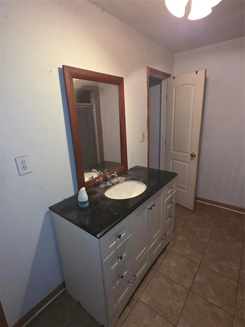40 Hall Drive Montgomery, TX 77316