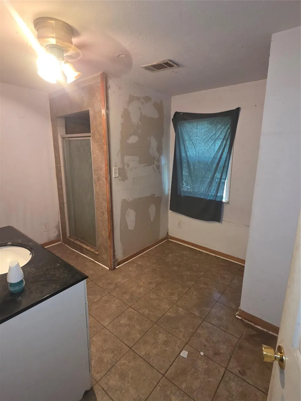 40 Hall Drive Montgomery, TX 77316
