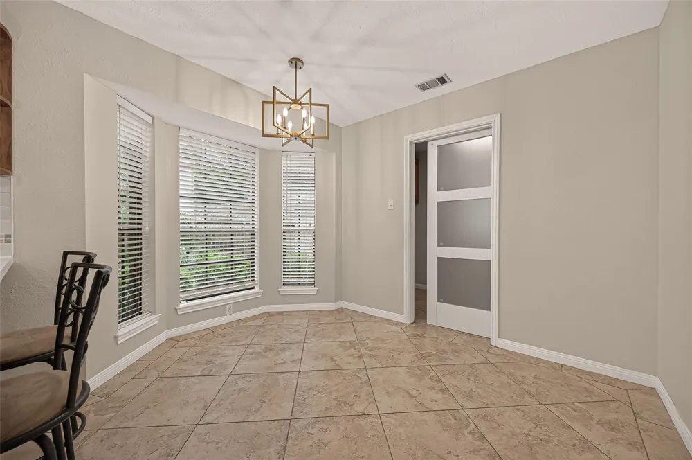 16405 Smith Street Jersey Village, TX 77040