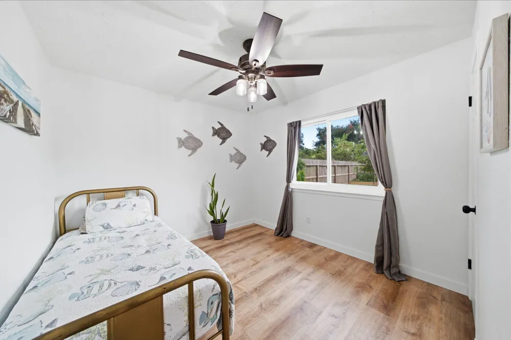 2814 Custer Drive League City, TX 77573