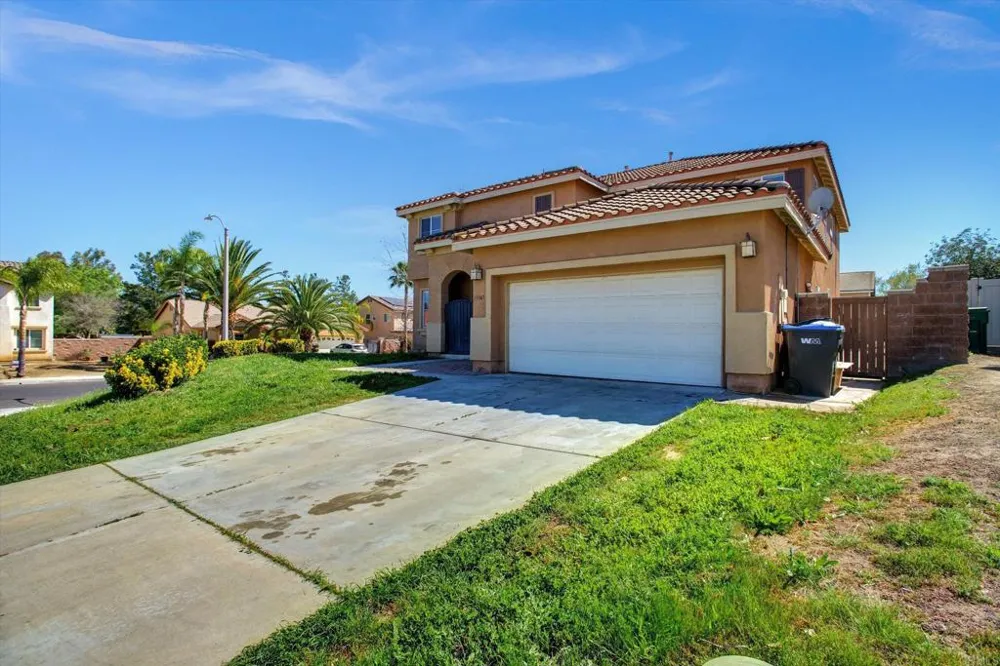 33347 Breighton Wood St Menifee, CA 92584