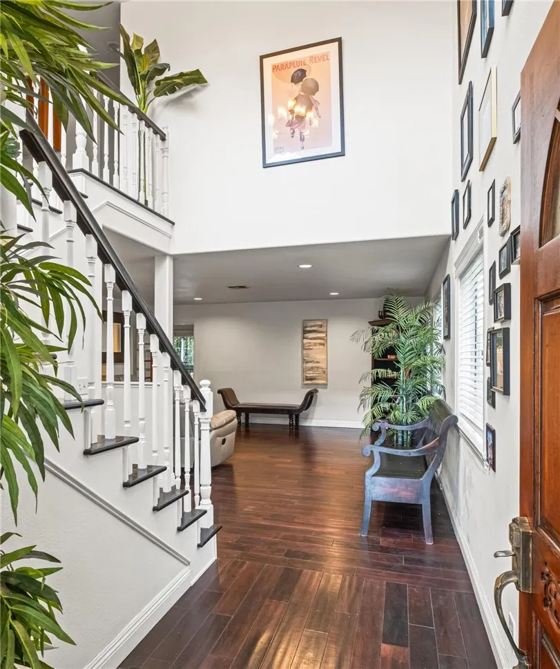 5048 W 121st Street Hawthorne, CA 90250