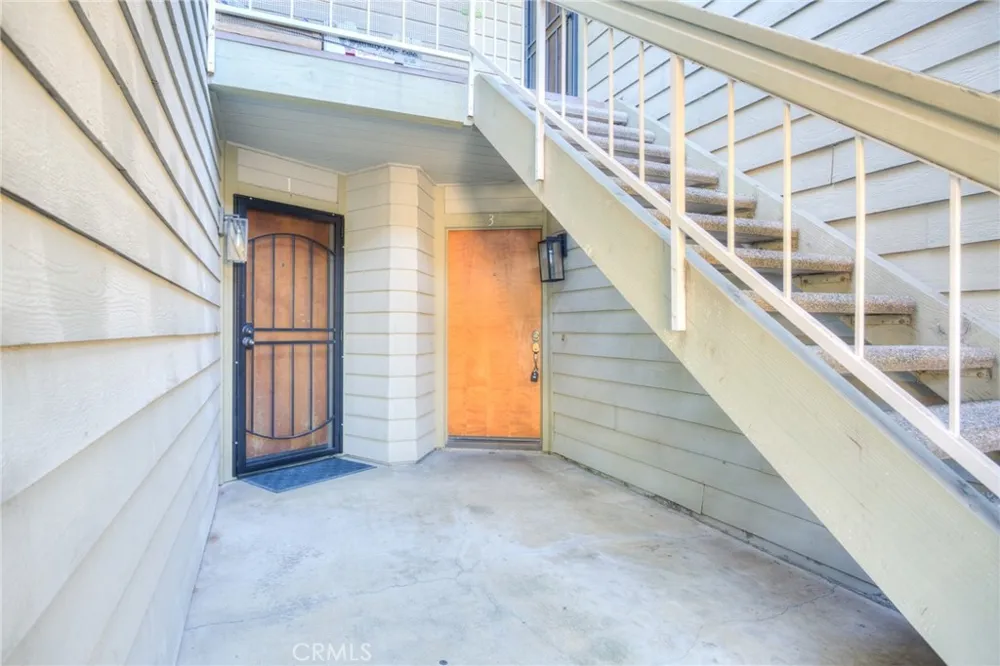 3 Carriage Pomona, CA 91766