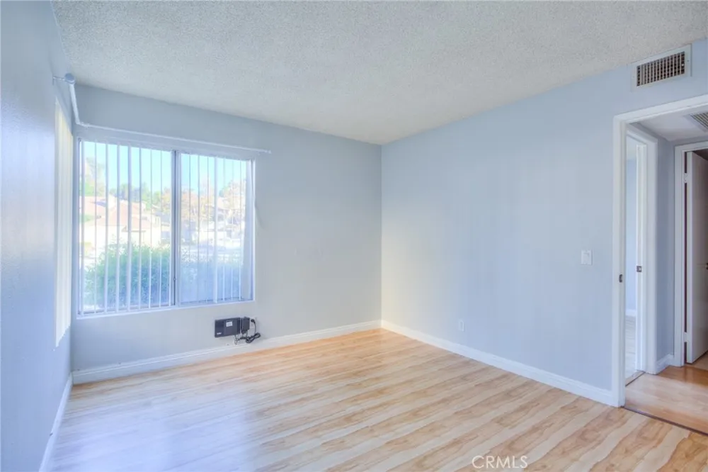 3 Carriage Pomona, CA 91766