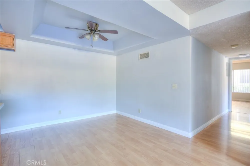 3 Carriage Pomona, CA 91766