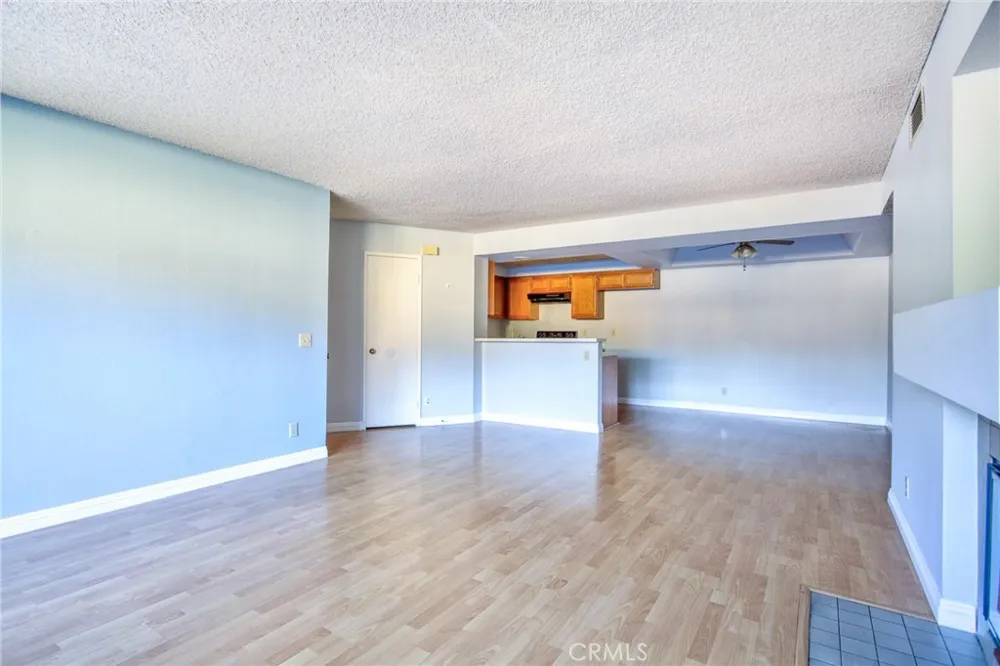 3 Carriage Pomona, CA 91766