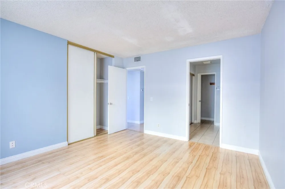 3 Carriage Pomona, CA 91766
