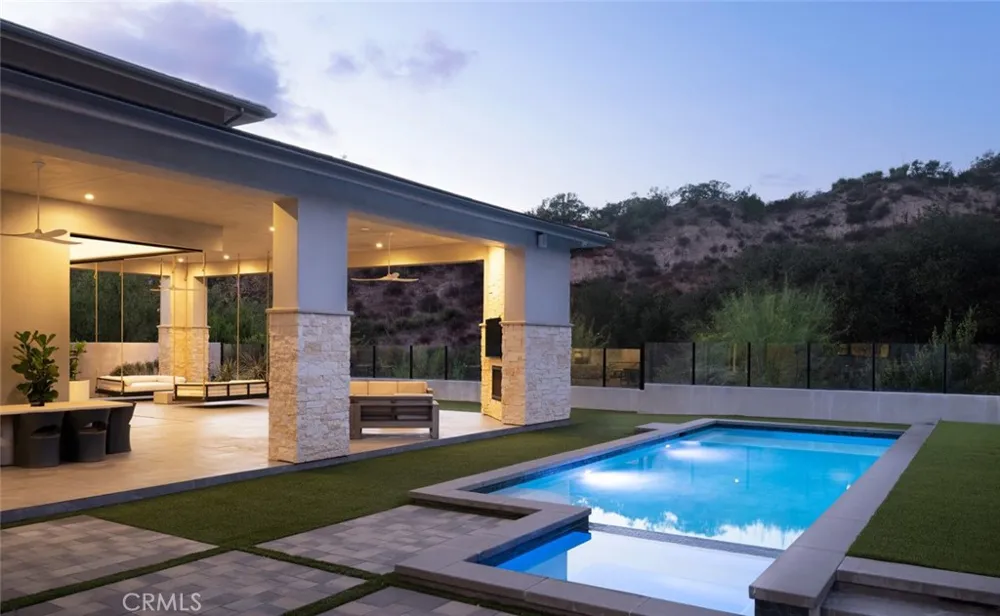 19892 Summit Trail Road Trabuco Canyon, CA 92679