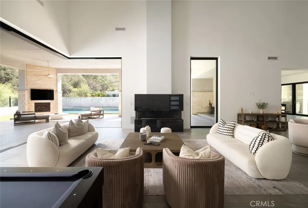 19892 Summit Trail Road Trabuco Canyon, CA 92679