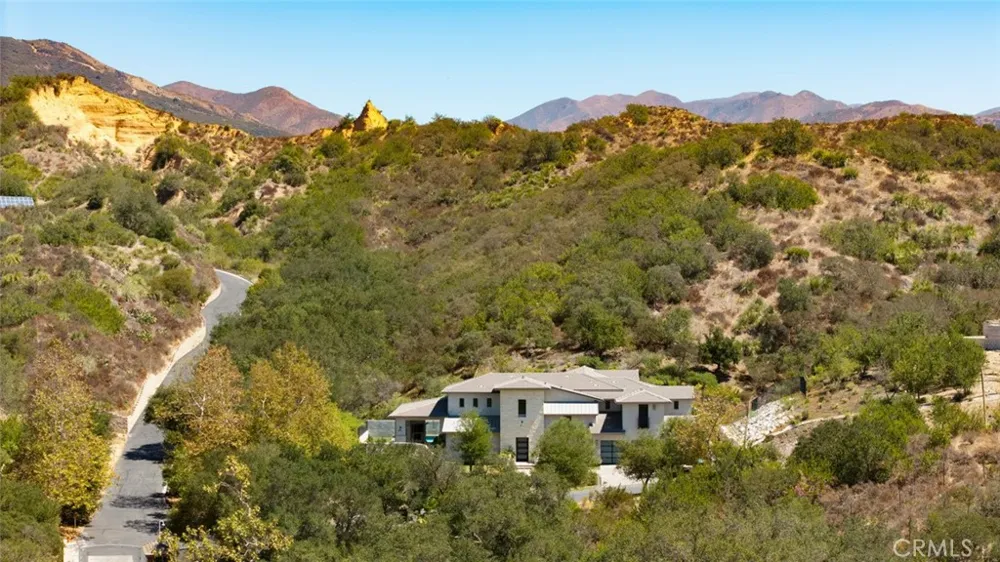 19892 Summit Trail Road Trabuco Canyon, CA 92679