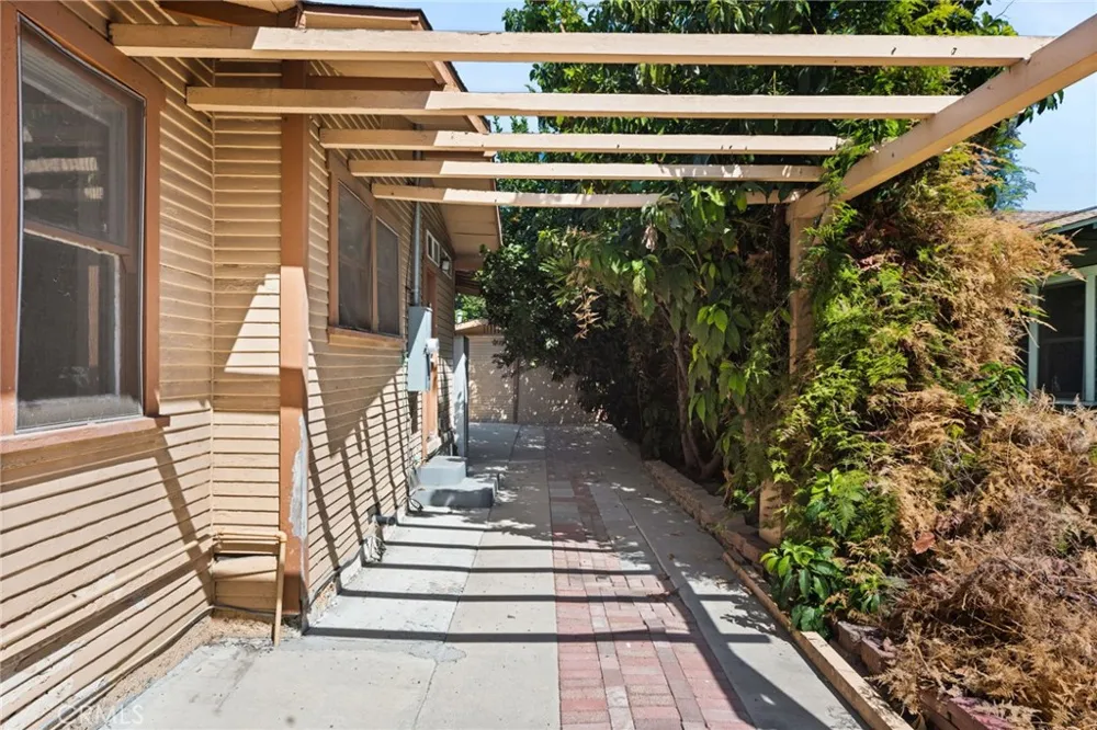 316 Newell Place Fullerton, CA 92832