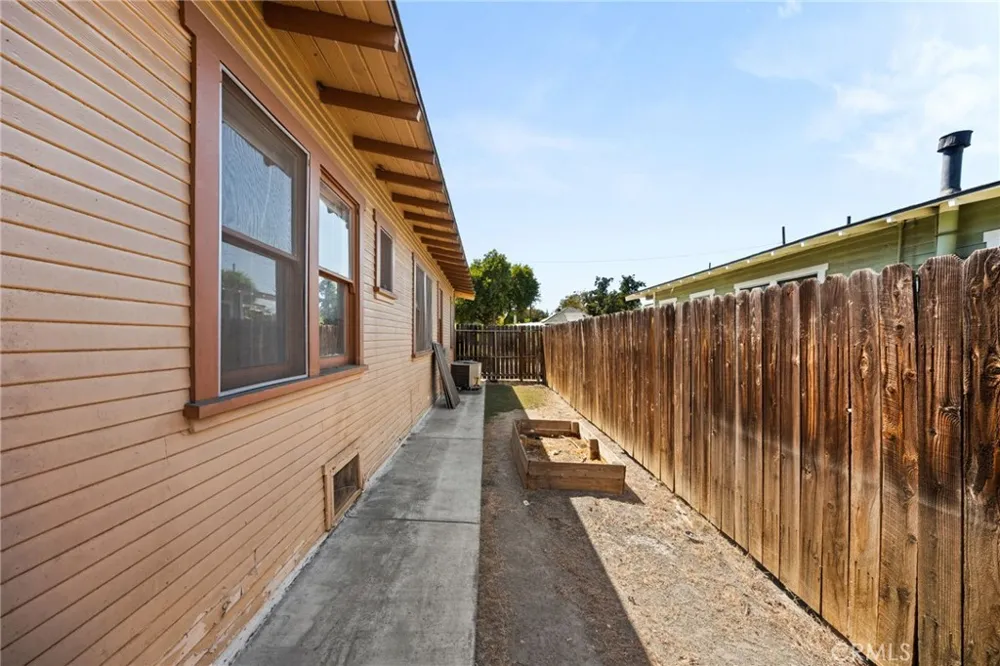 316 Newell Place Fullerton, CA 92832