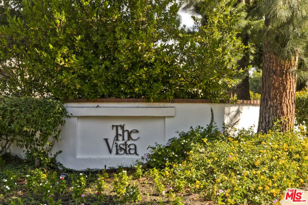 12544 The Vista Los Angeles, CA 90049