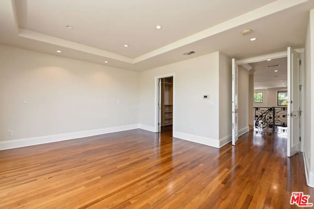 419 Laurel Avenue Los Angeles, CA 90048