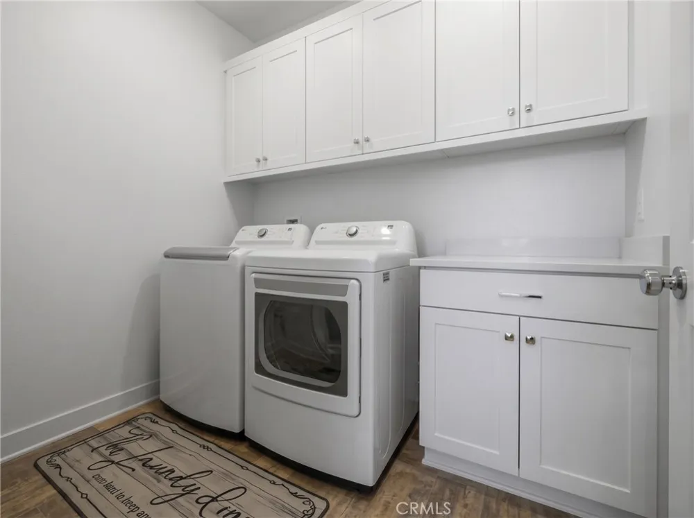 26729 Blue Hills Lp Valencia, CA 91381
