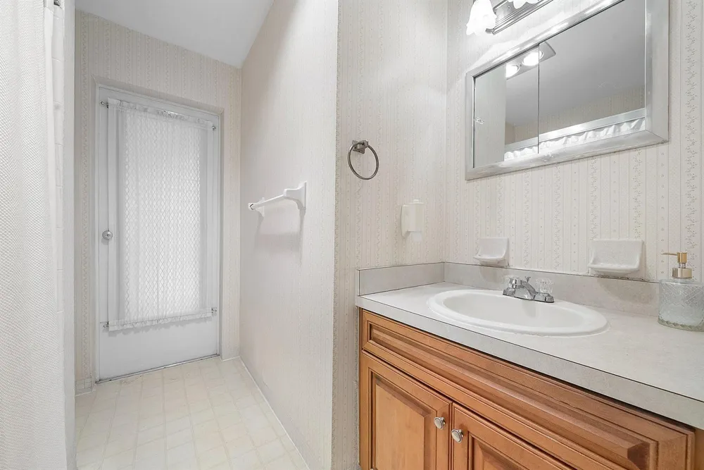 1060 NW 9th Street Boca Raton, FL 33486