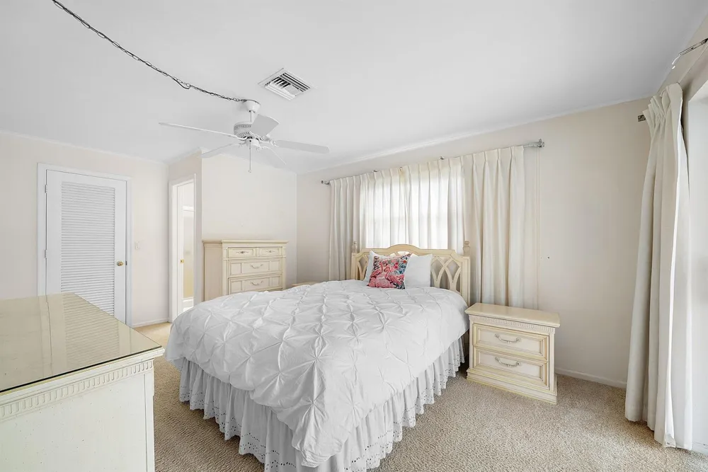 1060 NW 9th Street Boca Raton, FL 33486