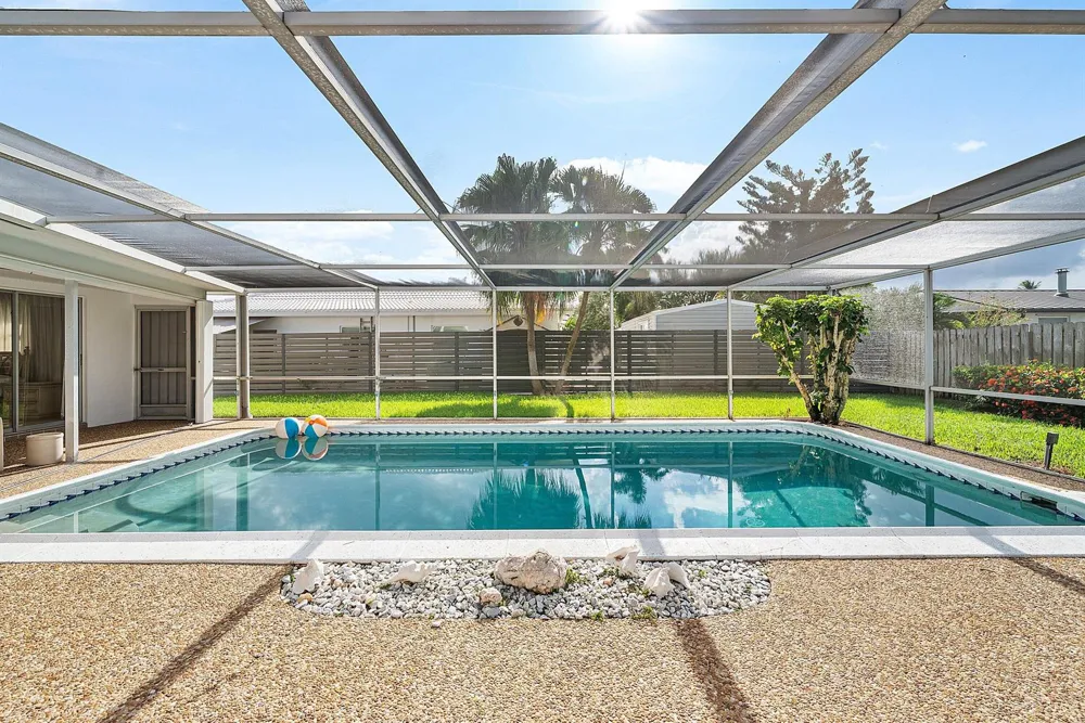 1060 NW 9th Street Boca Raton, FL 33486