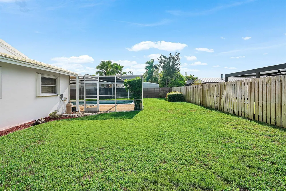 1060 NW 9th Street Boca Raton, FL 33486
