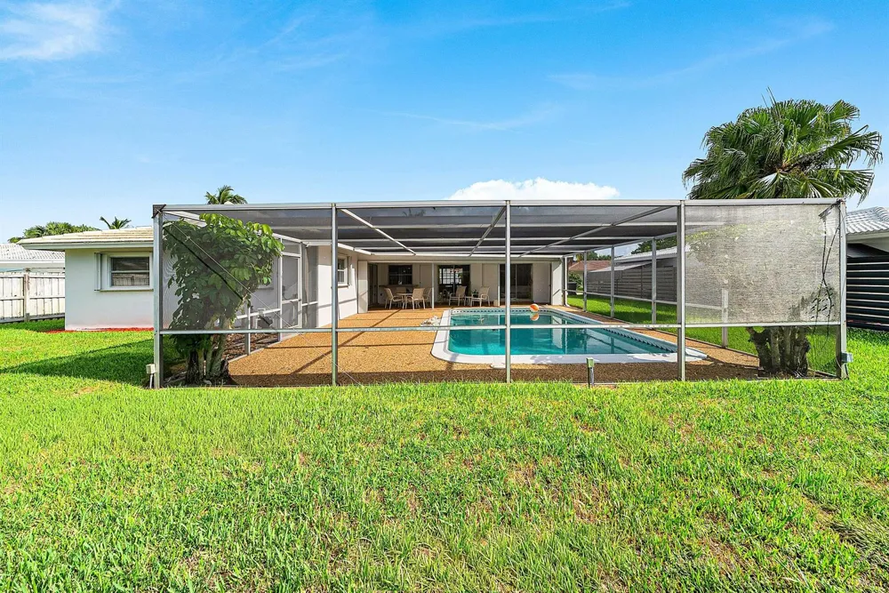 1060 NW 9th Street Boca Raton, FL 33486