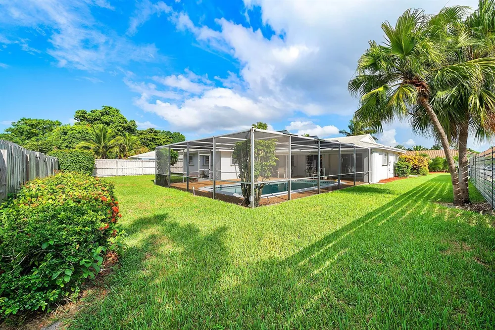 1060 NW 9th Street Boca Raton, FL 33486