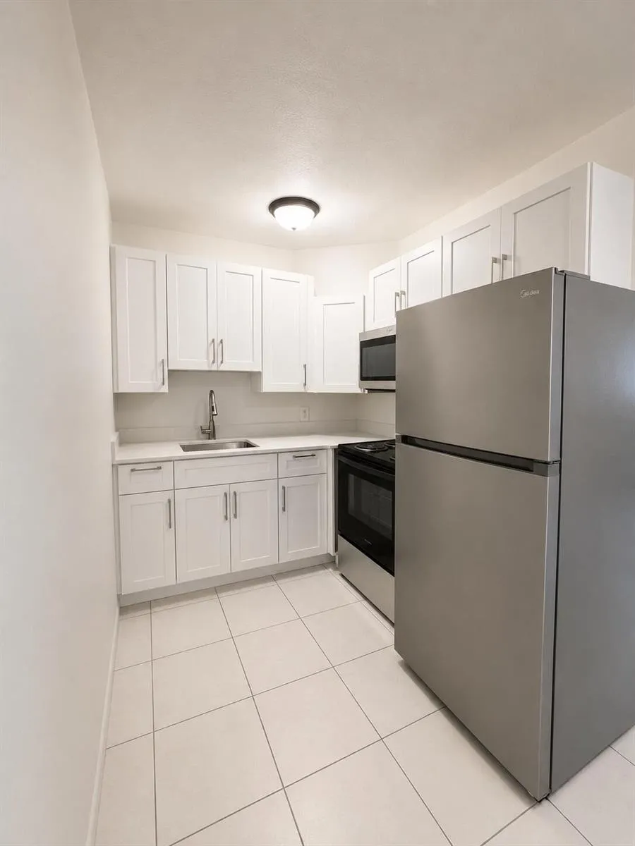 5141 NE 18TH AVENUE #1-6 Fort Lauderdale, FL 33334