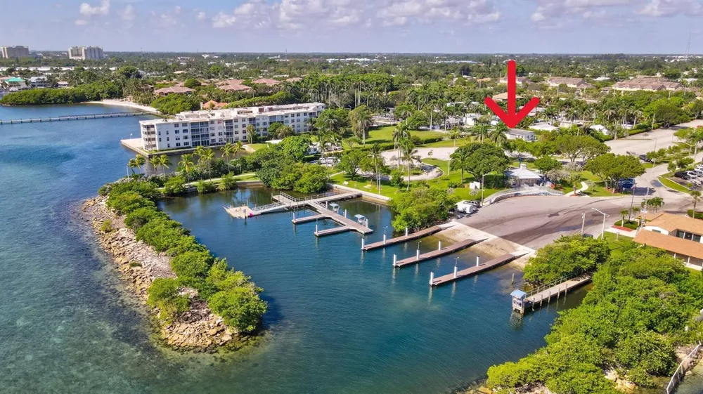 651 Oak Street Boynton Beach, FL 33435