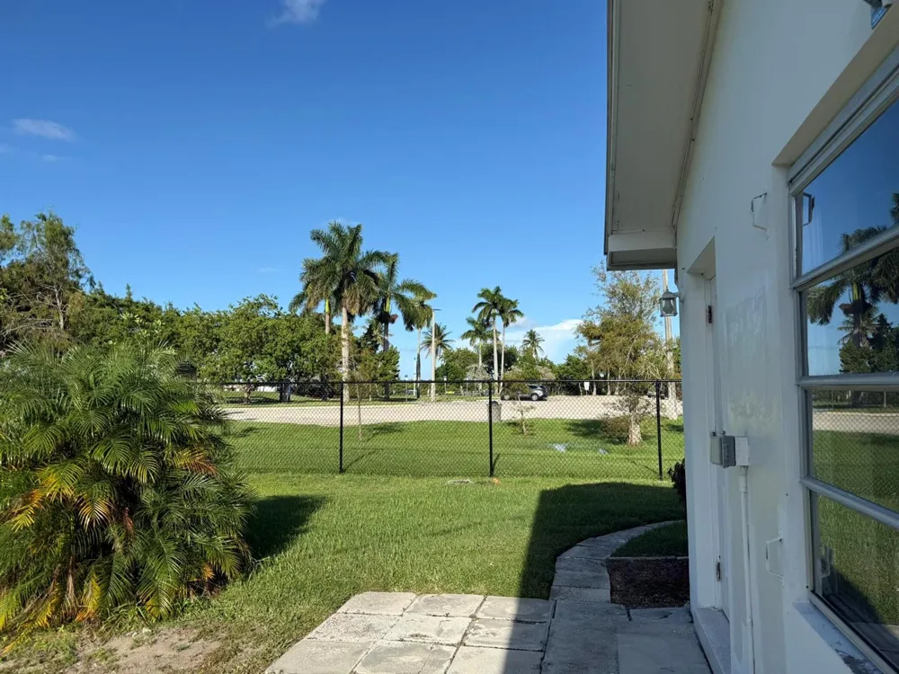 651 Oak Street Boynton Beach, FL 33435
