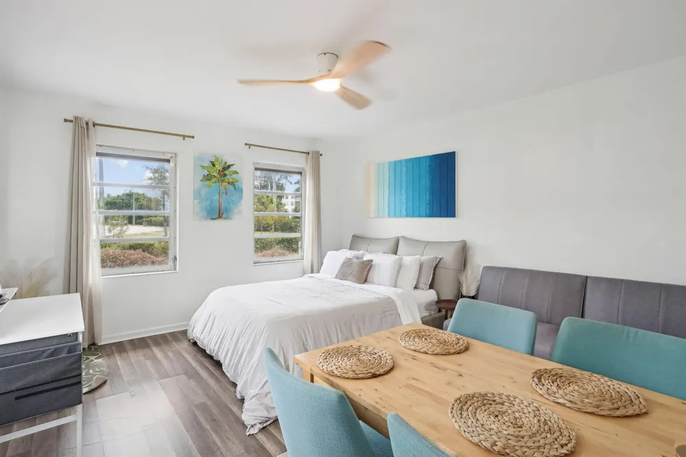 651 Oak Street Boynton Beach, FL 33435