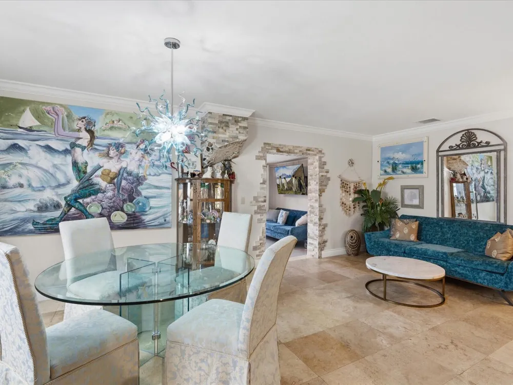 707 SW 3RD AVENUE Hallandale Beach, FL 33009