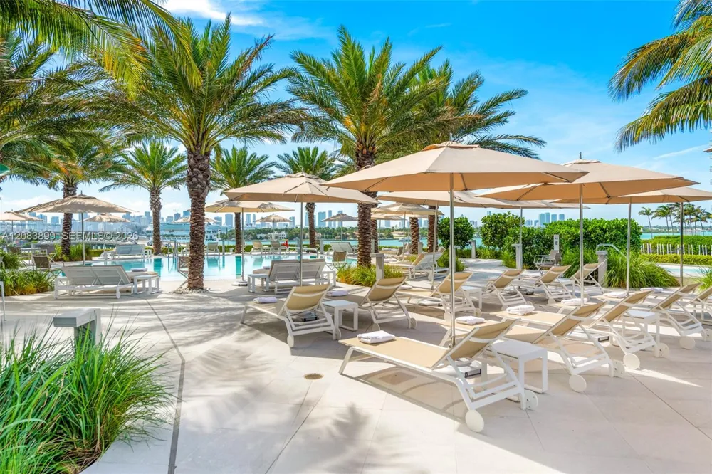 450 Alton Rd #3008 Miami Beach, FL 33139