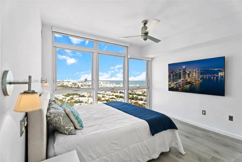 450 Alton Rd #3008 Miami Beach, FL 33139