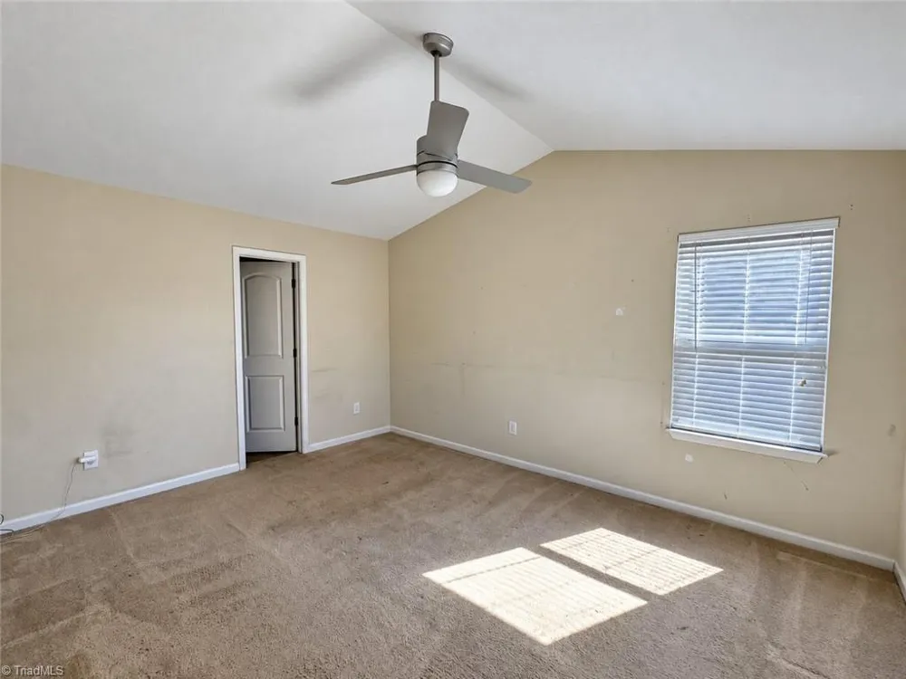4506 Stephen Oaks Way Greensboro, NC 27405