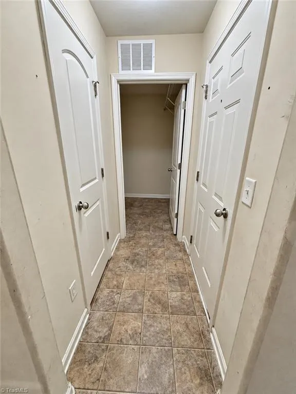 4506 Stephen Oaks Way Greensboro, NC 27405