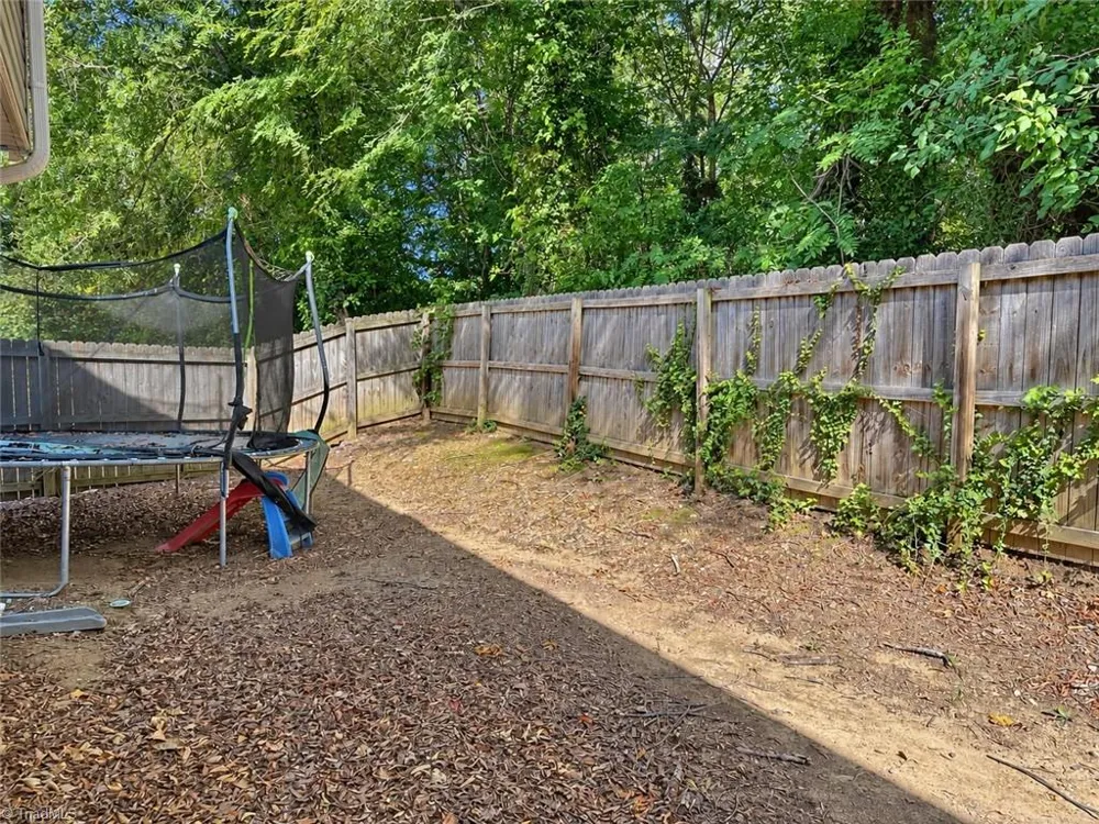 4506 Stephen Oaks Way Greensboro, NC 27405