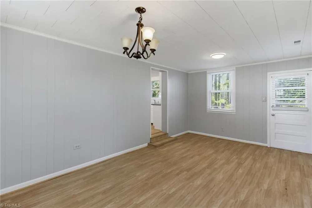 201 Wedgewood Drive Jamestown, NC 27282