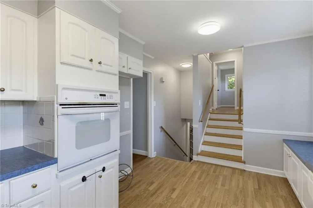 201 Wedgewood Drive Jamestown, NC 27282