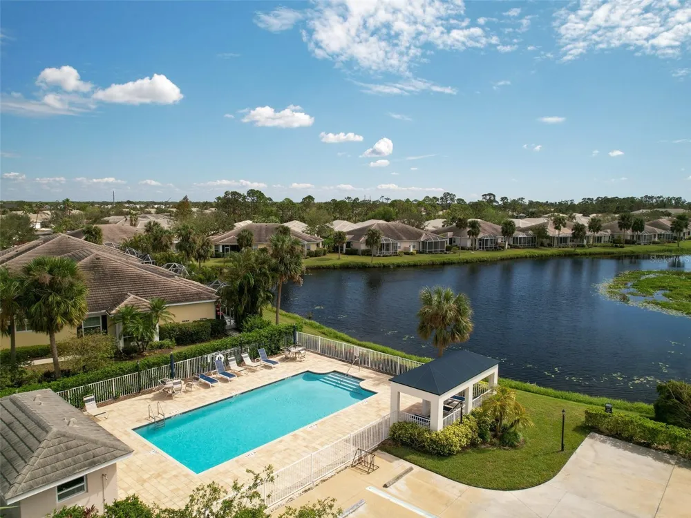 1632 LANCASHIRE DRIVE Venice, FL 34293