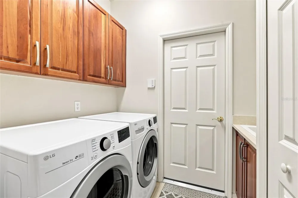 1328 THORNAPPLE DRIVE Osprey, FL 34229