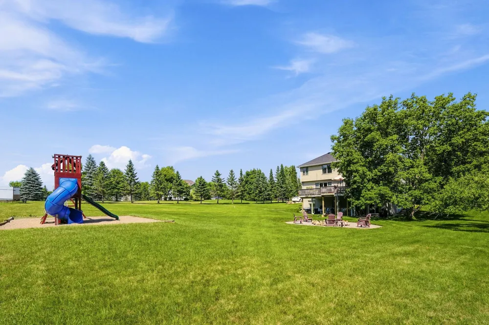 29528 139th Street NW Princeton, MN 55371