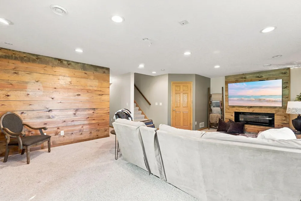 29528 139th Street NW Princeton, MN 55371