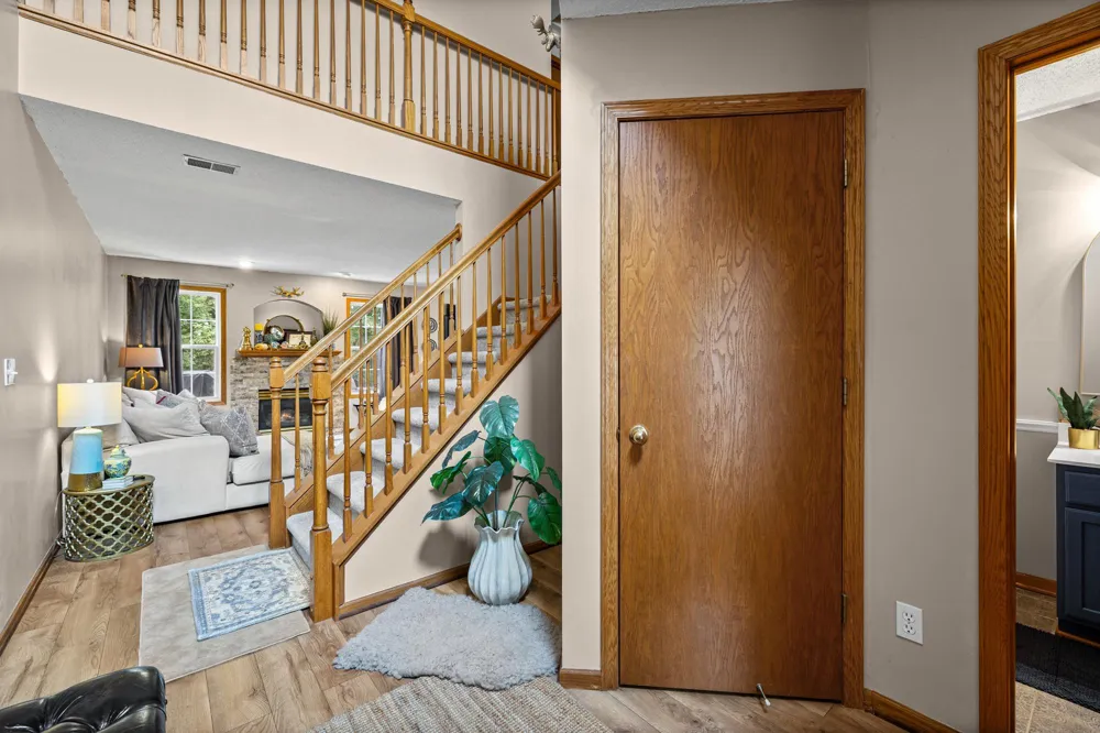 9220 Merrimac Lane Maple Grove, MN 55311