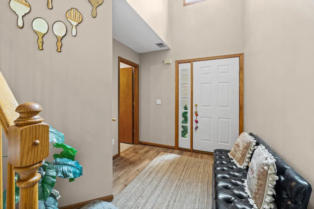 9220 Merrimac Lane Maple Grove, MN 55311
