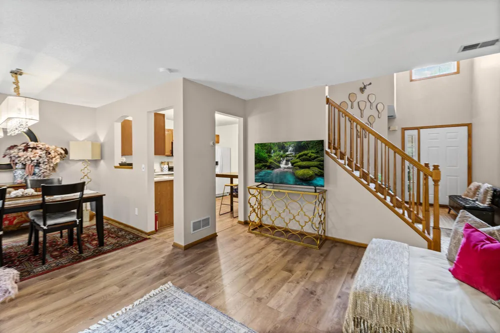 9220 Merrimac Lane Maple Grove, MN 55311