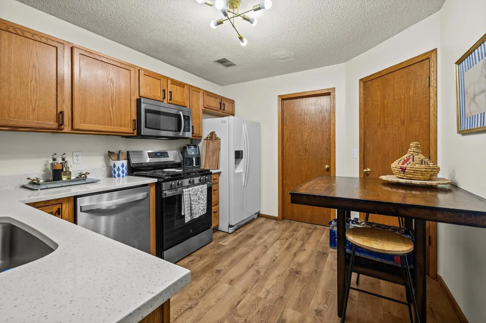 9220 Merrimac Lane Maple Grove, MN 55311